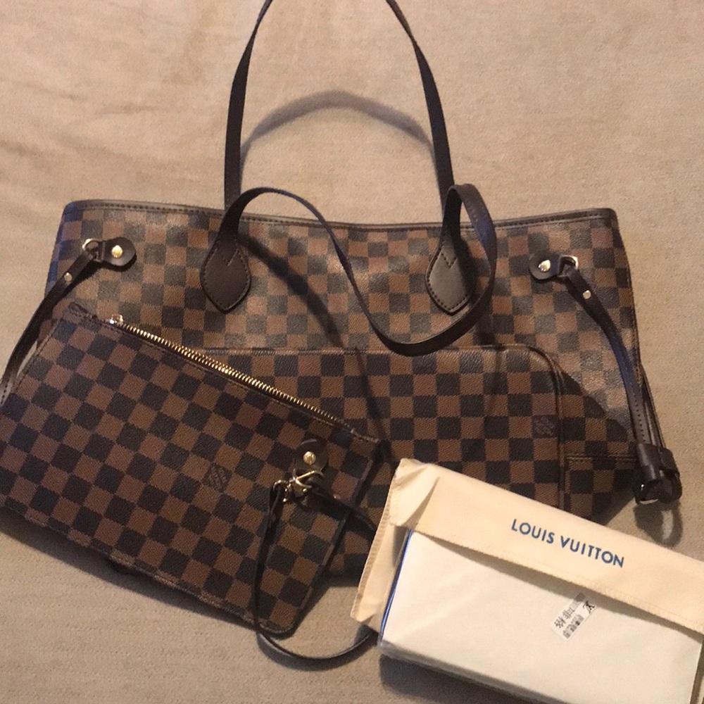 Handbag with matching wallet